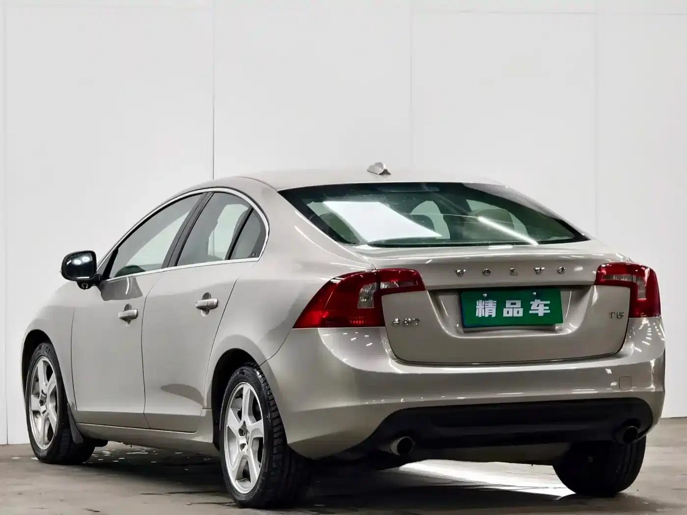 2012 Volvo S60 Imported T5 Inscription Edition — миниатюра 6