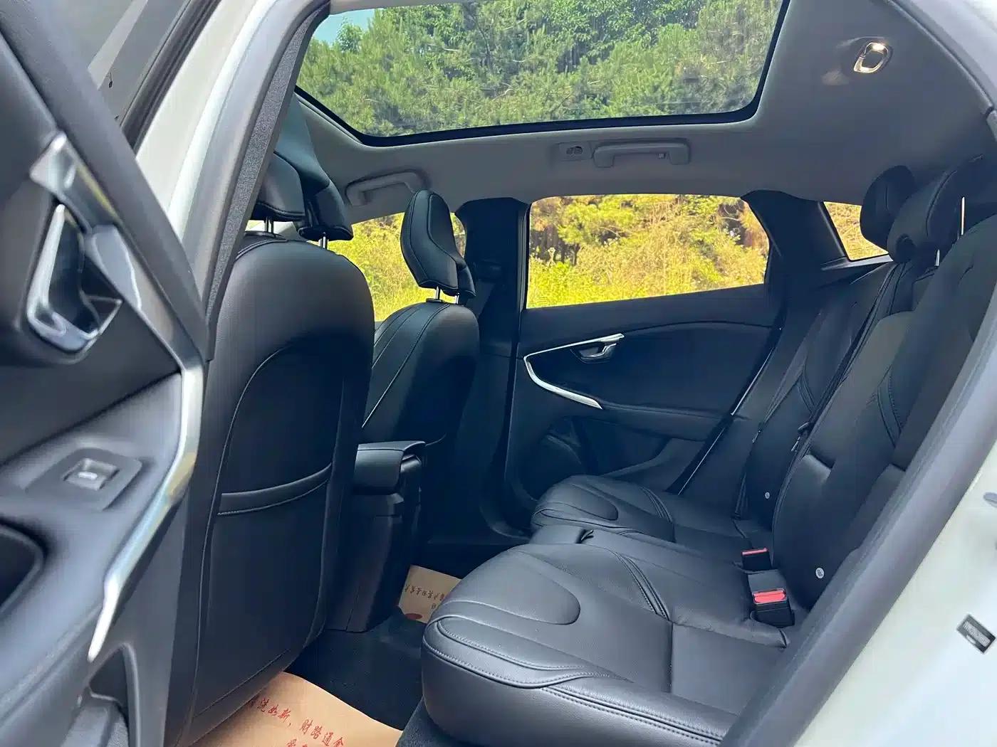 2018 Volvo V40 T3 Smart Edition — миниатюра 8