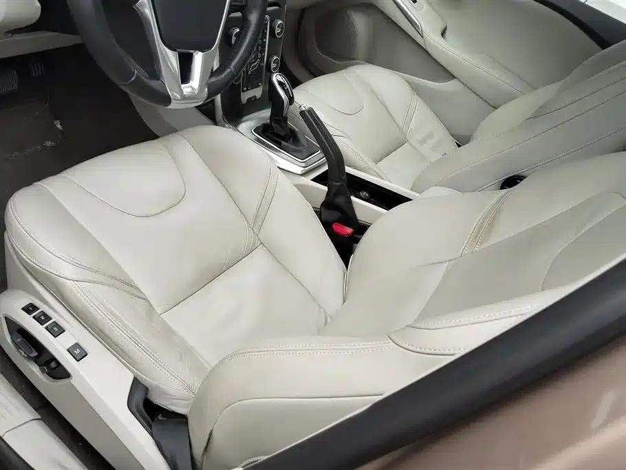2014 Volvo V40 2.0T Smart Edition — миниатюра 9