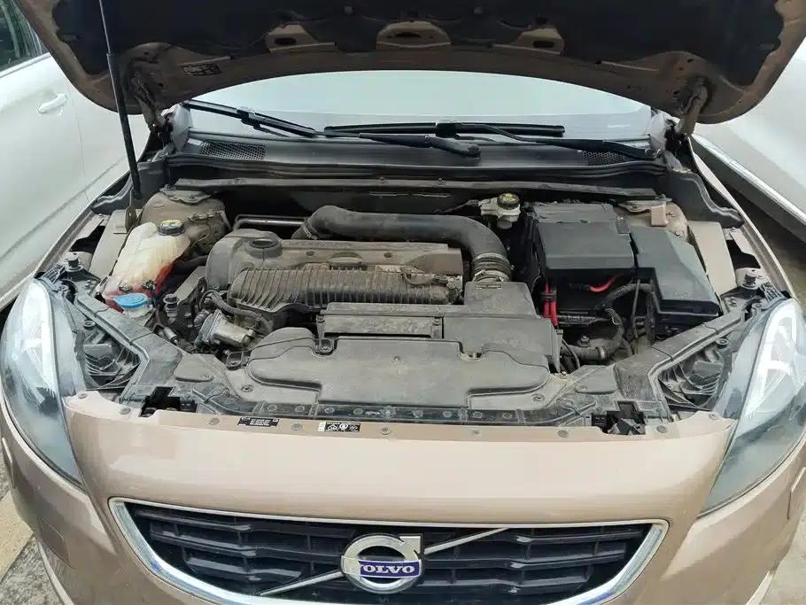 2014 Volvo V40 2.0T Smart Edition — миниатюра 10