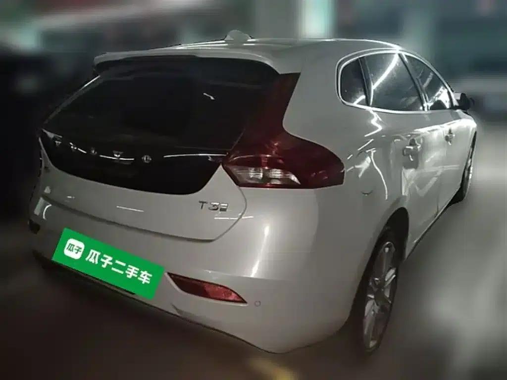 2018 Volvo V40 T3 Smart Edition — миниатюра 12