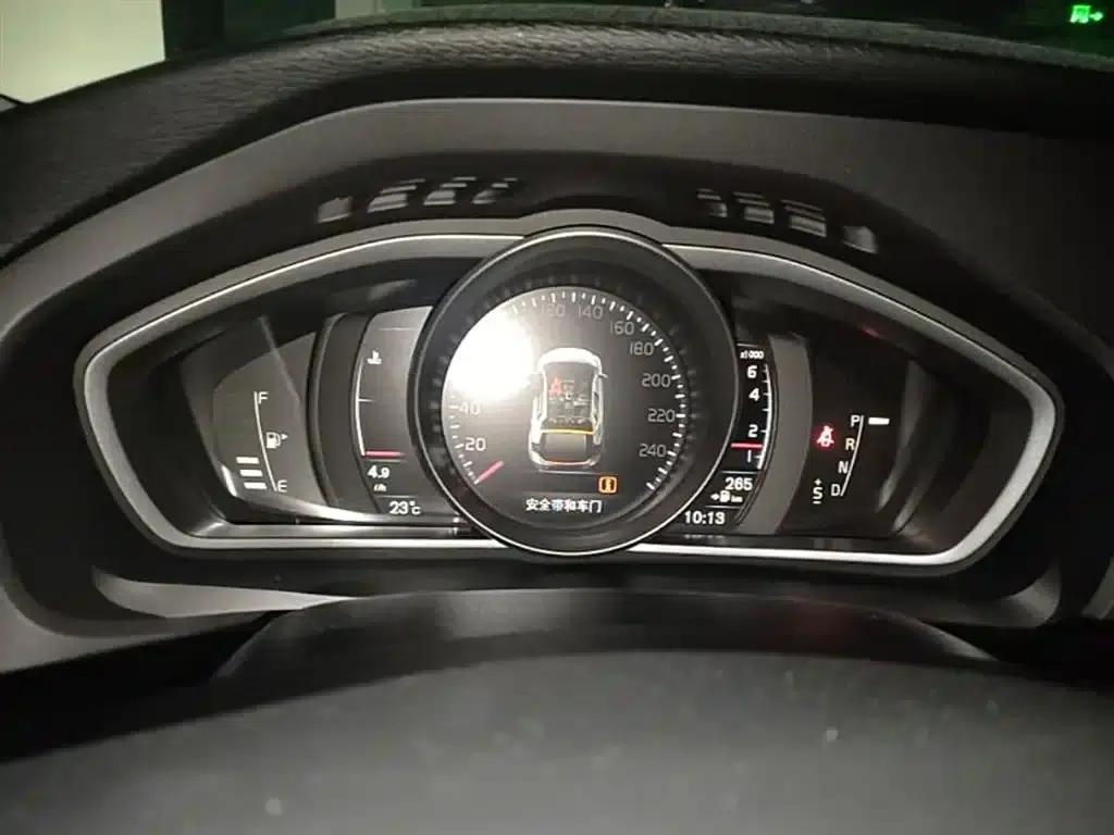 2018 Volvo V40 T3 Smart Edition — миниатюра 18