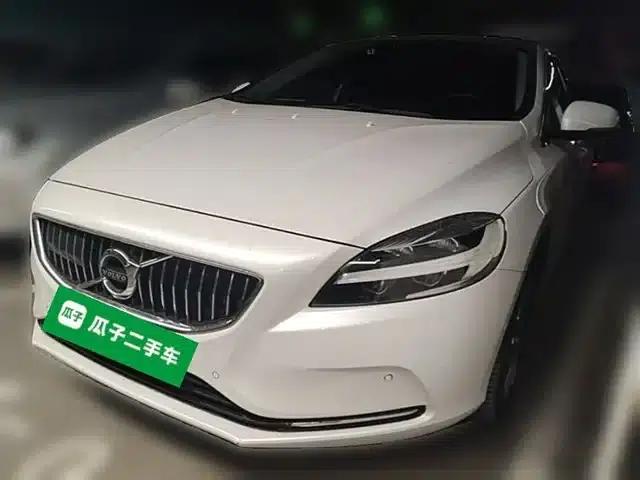 2018 Volvo V40 T3 Smart Edition