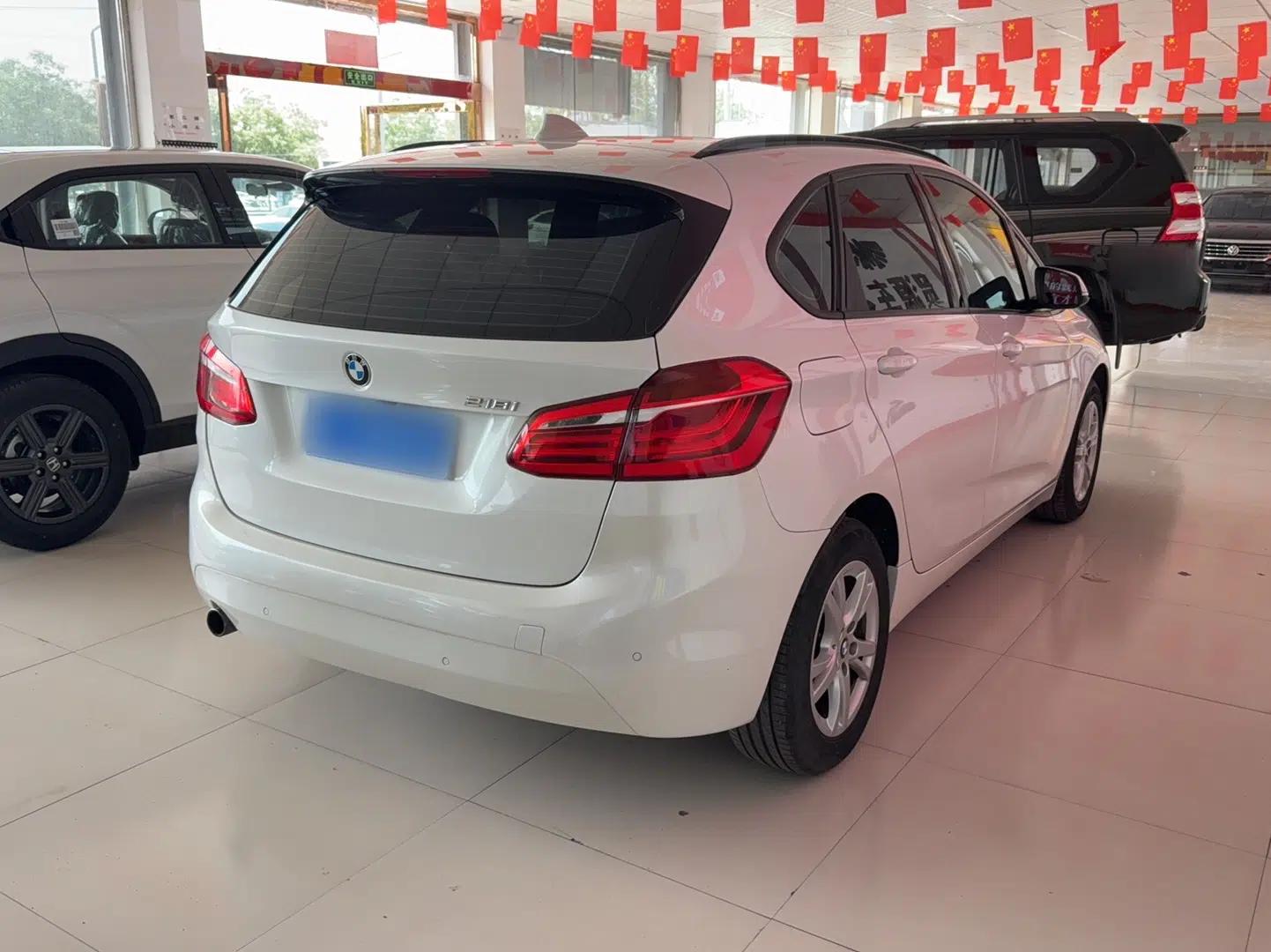 BMW 2 Series Active Tourer 2016 218i Leading Model — миниатюра 4