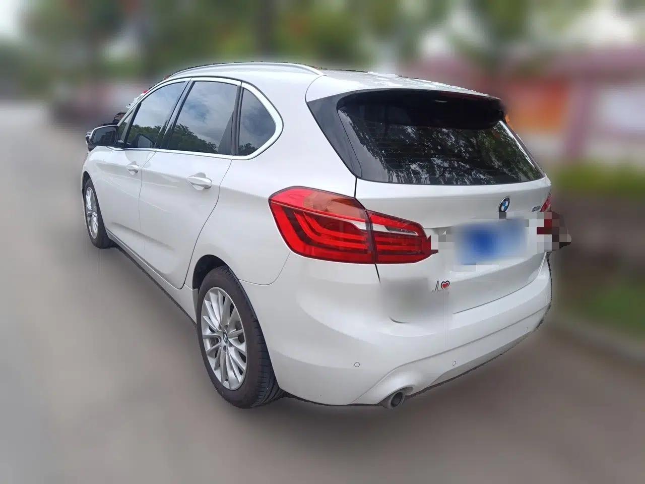 BMW 2 Series Active Tourer 2018 218i Leading Model — миниатюра 4