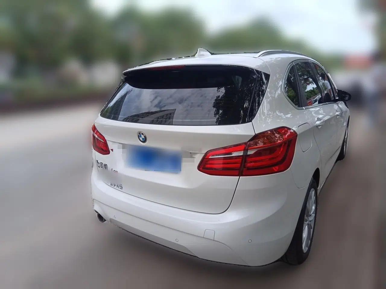 BMW 2 Series Active Tourer 2018 218i Leading Model — миниатюра 6