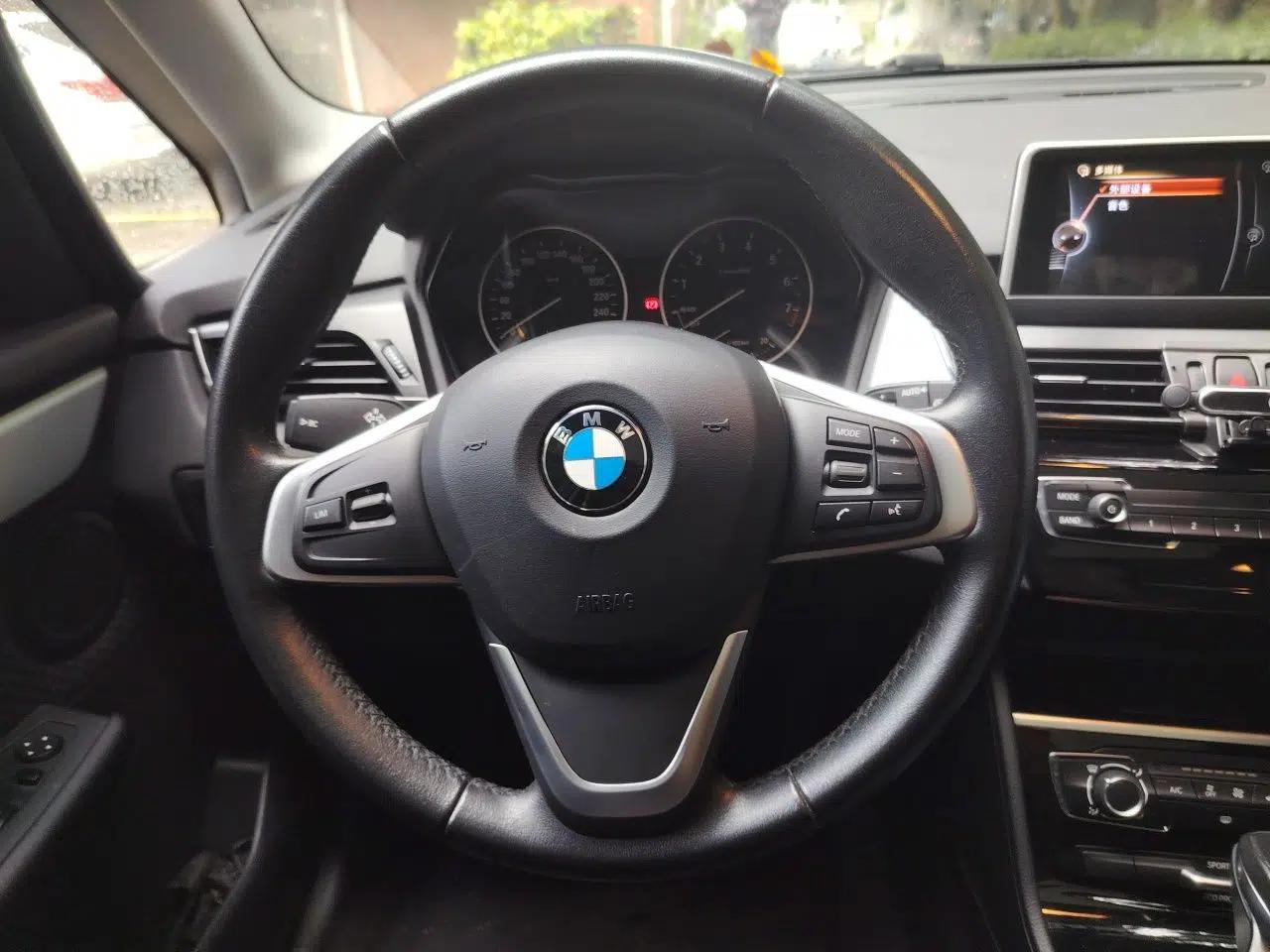 BMW 2 Series Active Tourer 2016 218i Fashion Model — миниатюра 9