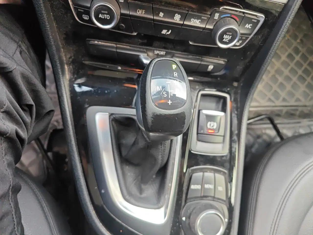BMW 2 Series Active Tourer 2015 218i Leading Model — миниатюра 13