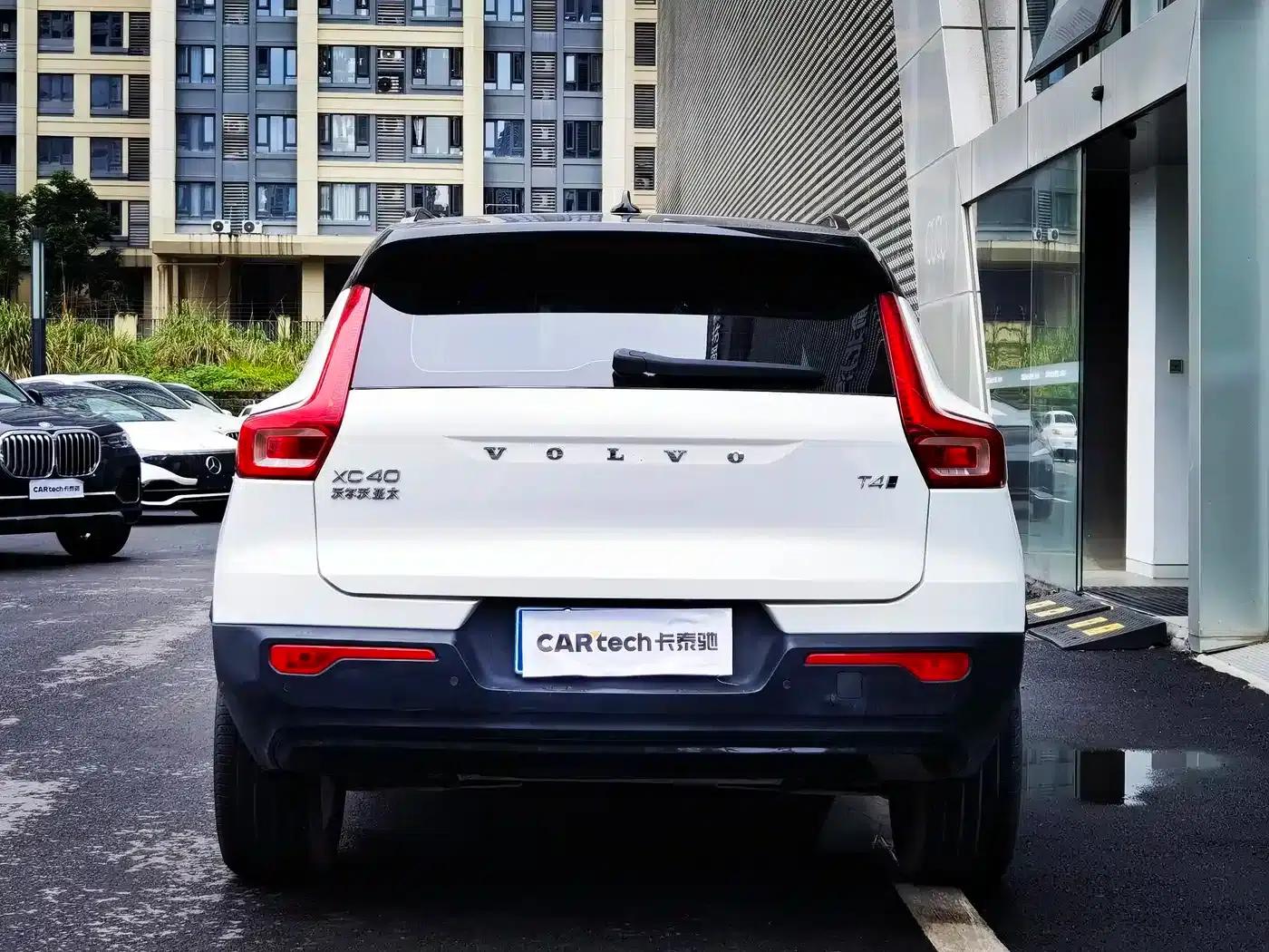 2021 Volvo XC40 T4 AWD Inscription Sport Edition — миниатюра 6