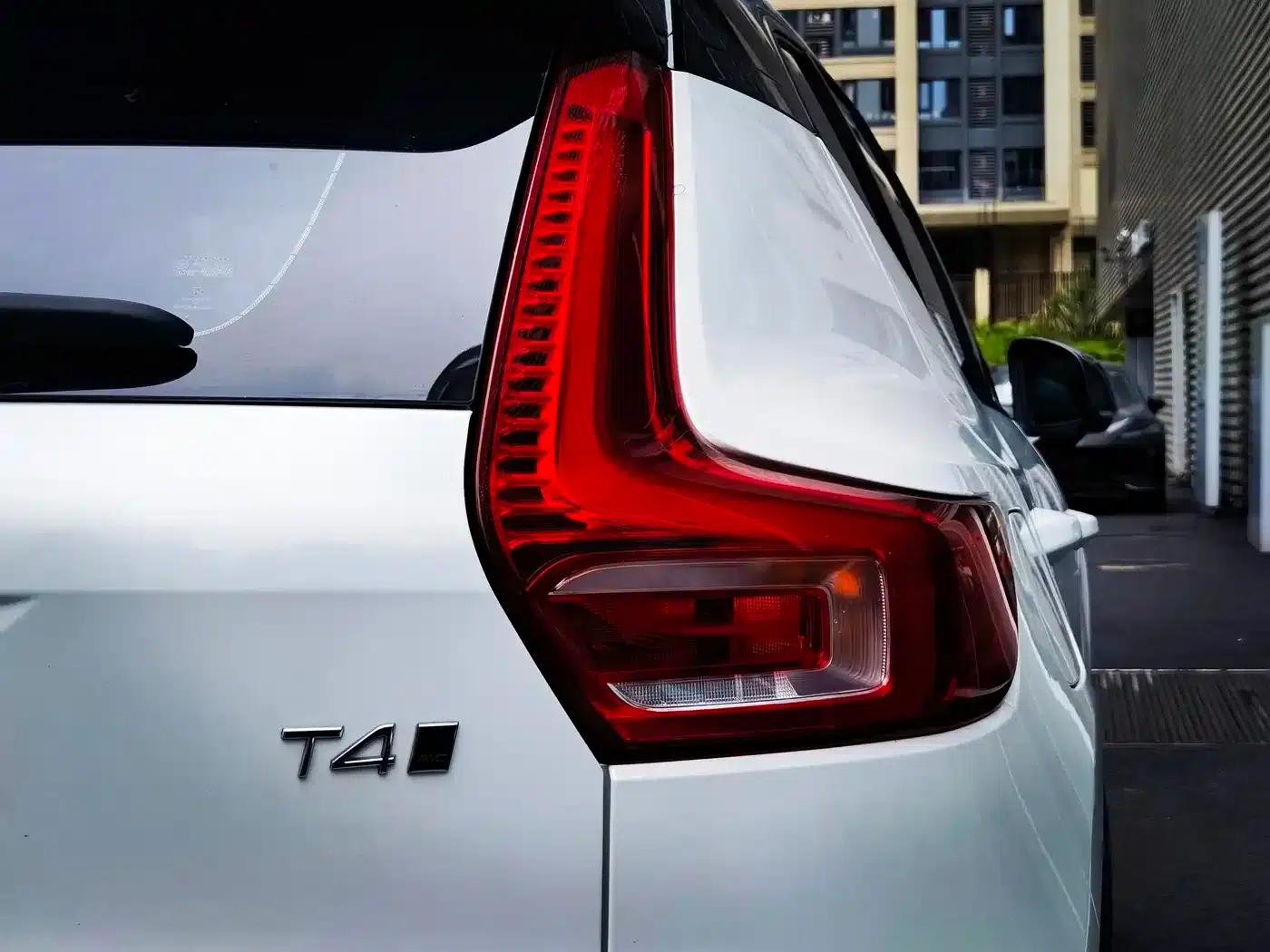 2021 Volvo XC40 T4 AWD Inscription Sport Edition — миниатюра 7