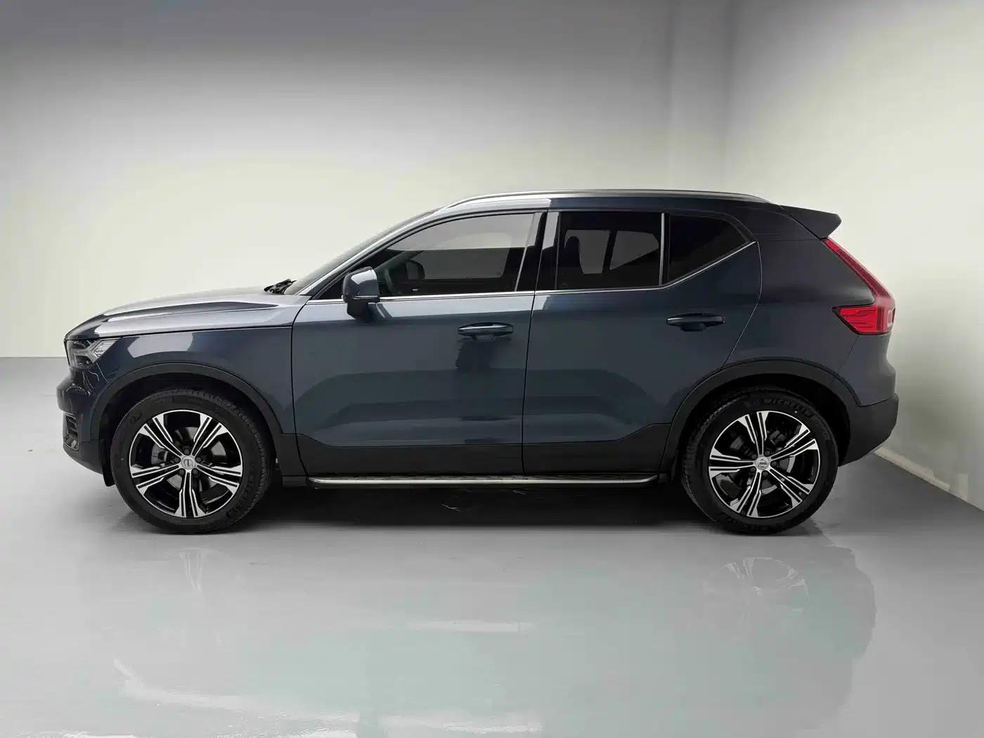 2022 Volvo XC40 T4 AWD Inscription Luxury Edition — миниатюра 20