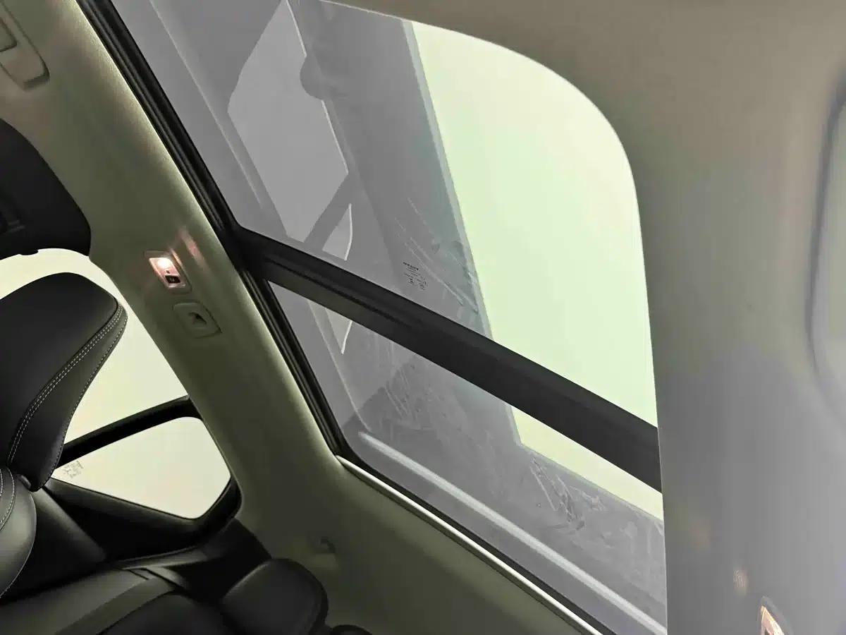 2022 Volvo XC40 T4 AWD Inscription Luxury Edition — миниатюра 21