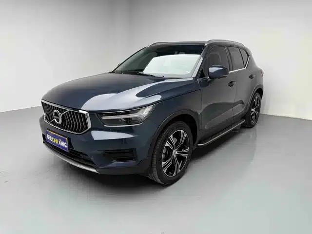 2022 Volvo XC40 T4 AWD Inscription Luxury Edition