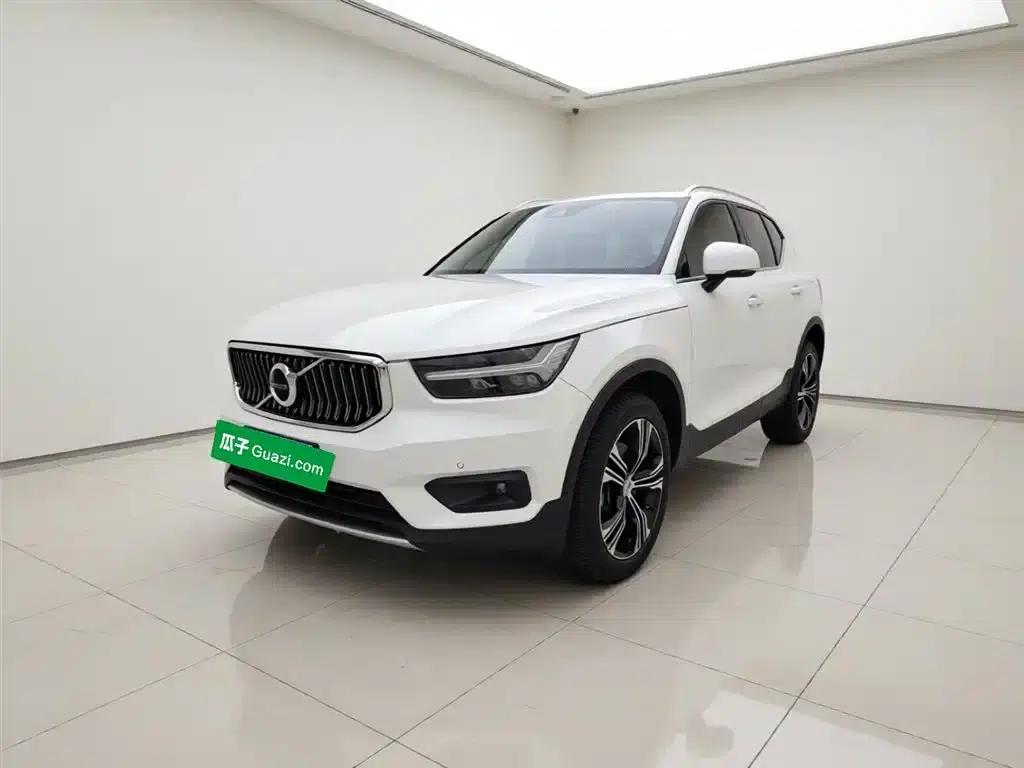 2021 Volvo XC40 T4 AWD Inscription Luxury Edition — миниатюра 2