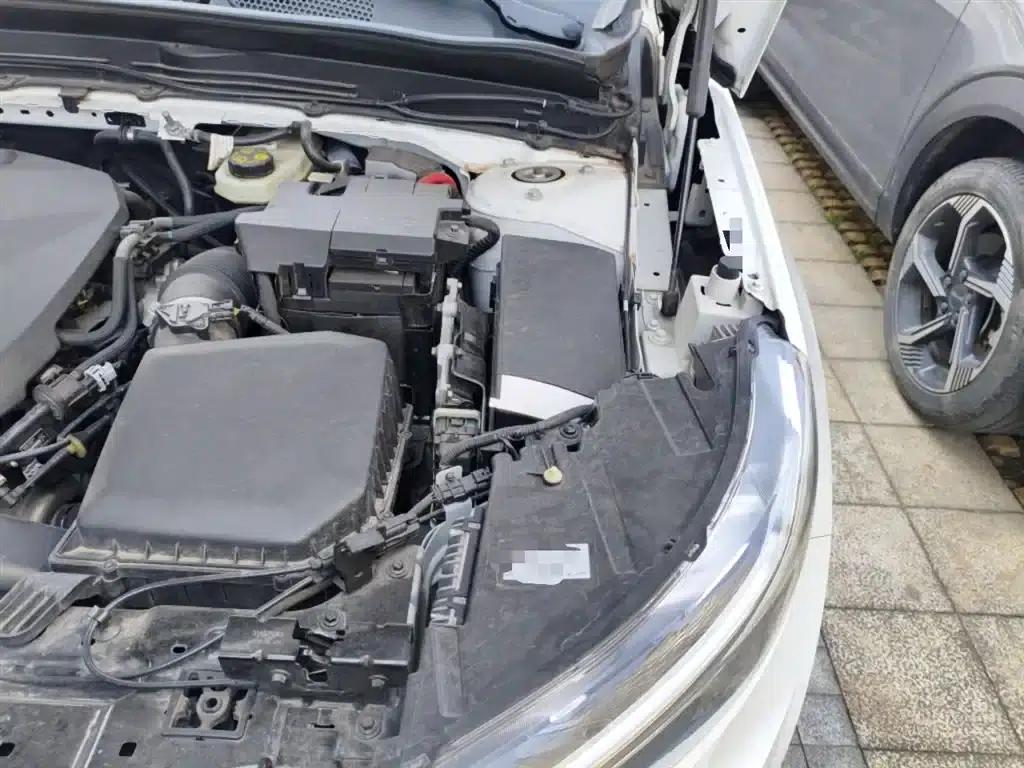 2021 Volvo XC40 T4 AWD Inscription Luxury Edition — миниатюра 22