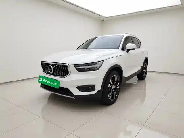 2021 Volvo XC40 T4 AWD Inscription Luxury Edition