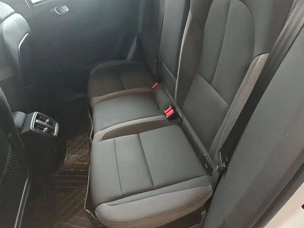 2024 Volvo XC40 B3 Inscription Luxury Edition — миниатюра 17