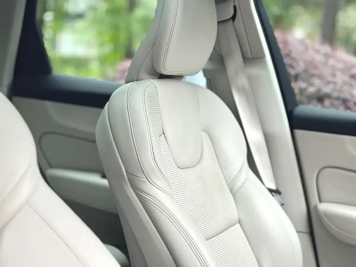 2019 Volvo XC60 Plug-in Hybrid T8 E-Drive Hybrid Premium Luxury Edition (China VI Emission Standard) — миниатюра 20