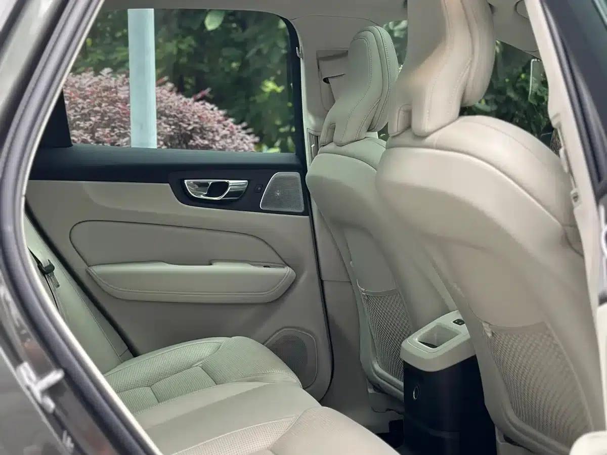 2019 Volvo XC60 Plug-in Hybrid T8 E-Drive Hybrid Premium Luxury Edition (China VI Emission Standard) — миниатюра 22