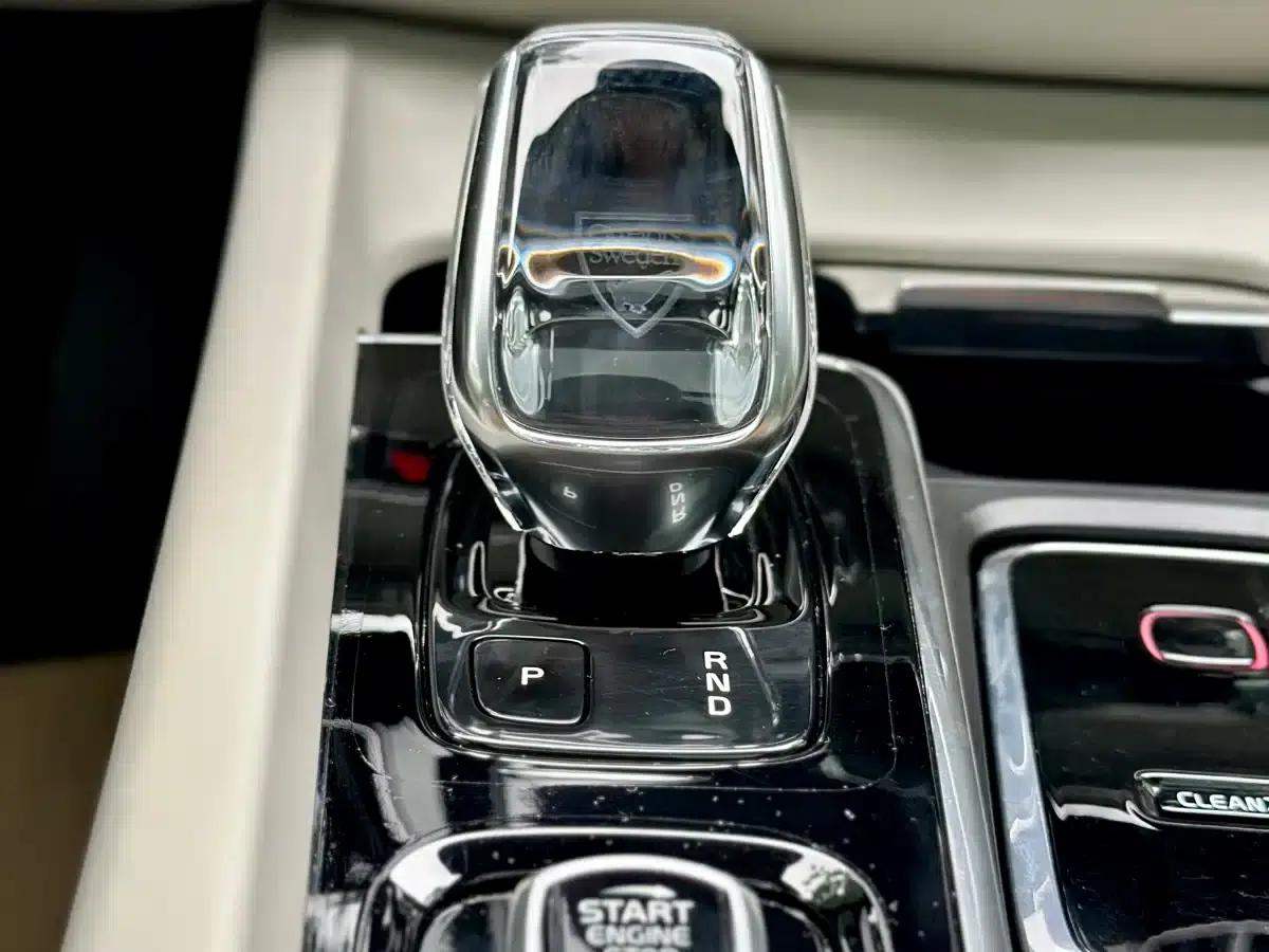 2019 Volvo XC60 Plug-in Hybrid T8 E-Drive Hybrid Premium Luxury Edition (China VI Emission Standard) — миниатюра 29