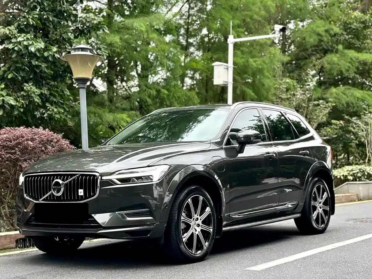 2019 Volvo XC60 Plug-in Hybrid T8 E-Drive Hybrid Premium Luxury Edition (China VI Emission Standard) — миниатюра 4