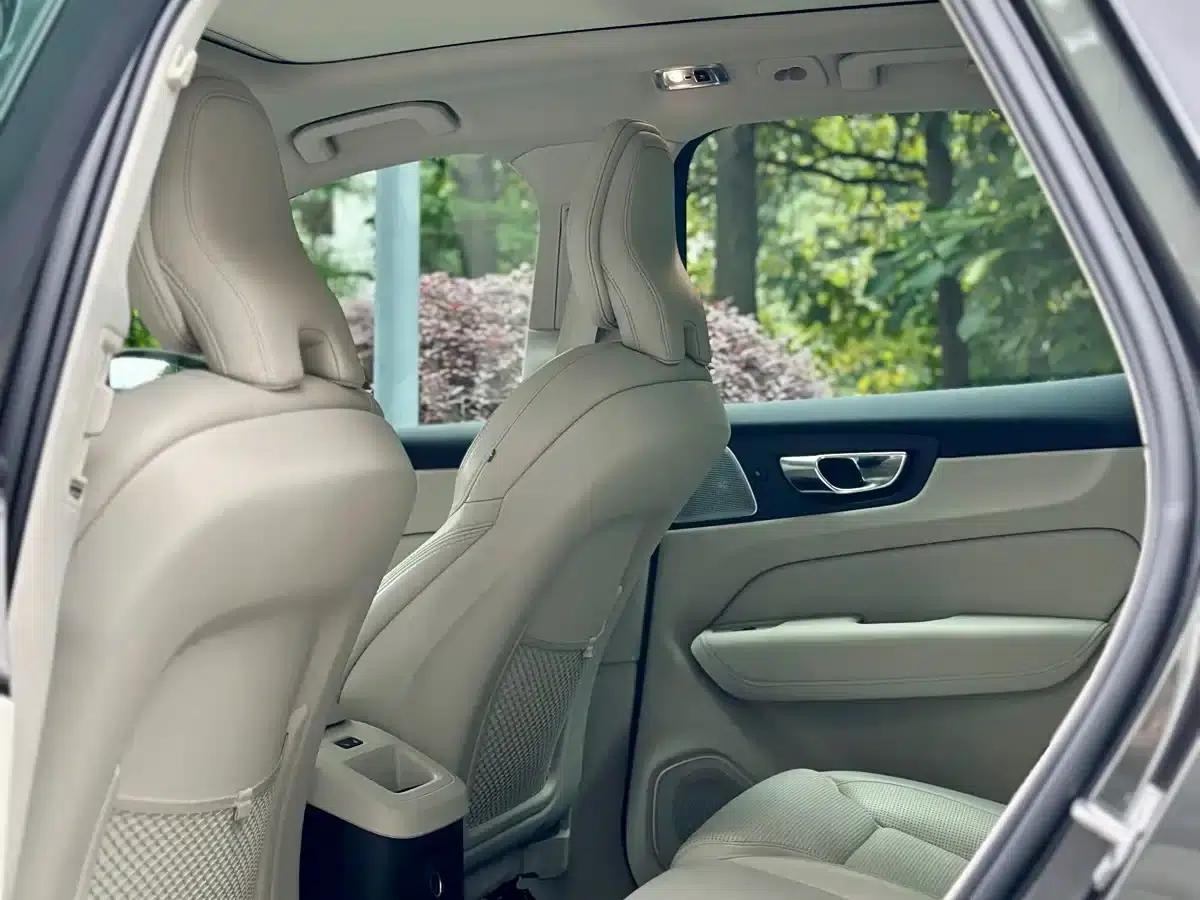 2019 Volvo XC60 Plug-in Hybrid T8 E-Drive Hybrid Premium Luxury Edition (China VI Emission Standard) — миниатюра 31