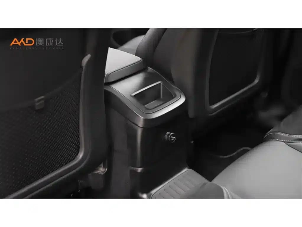 2019 Volvo XC60 Plug-in Hybrid T8 E-Drive Hybrid Smart Sport Edition (China VI Emission Standard) — миниатюра 9