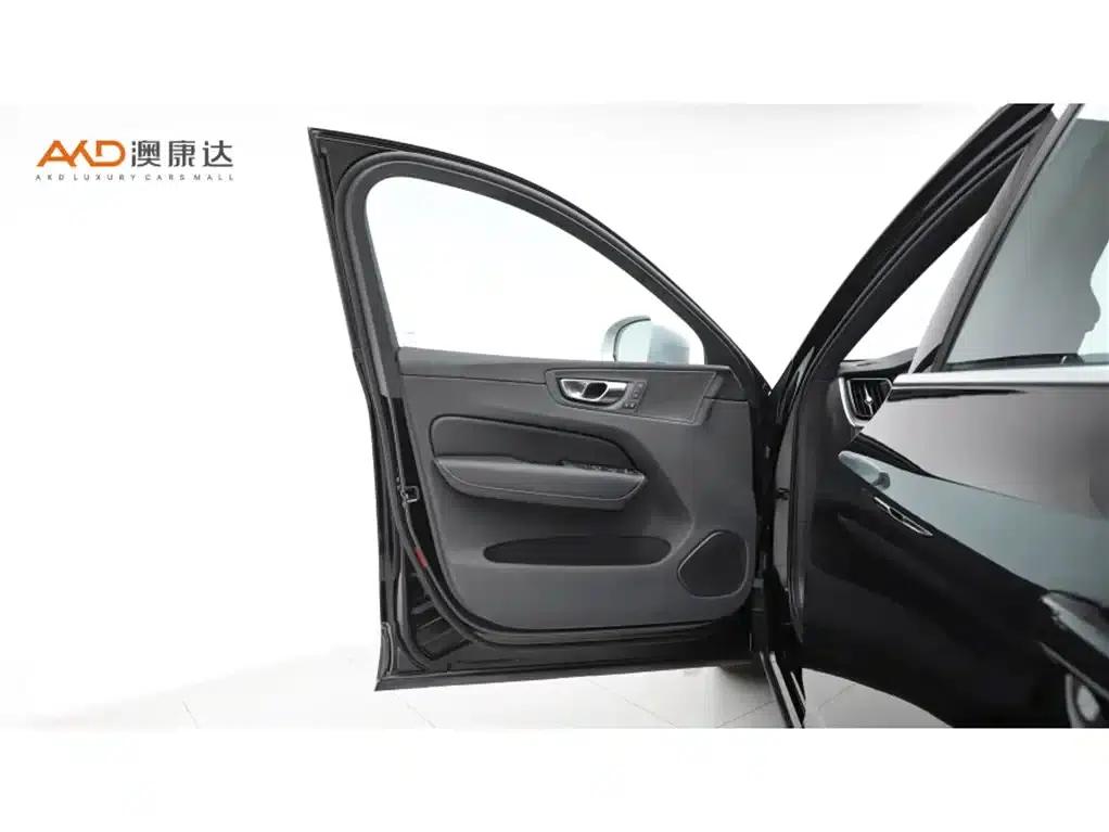 2019 Volvo XC60 Plug-in Hybrid T8 E-Drive Hybrid Smart Sport Edition (China VI Emission Standard) — миниатюра 10