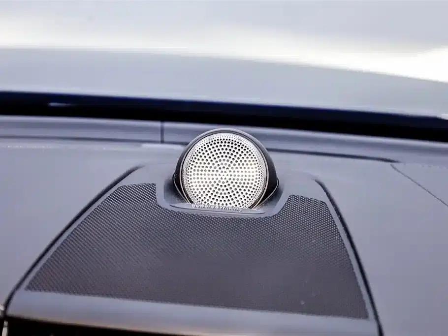 2024 Volvo XC60 Plug-in Hybrid T8 Plug-in Hybrid Long Range AWD Smart Night Edition — миниатюра 17