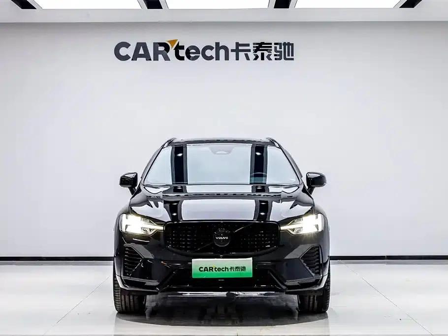 2024 Volvo XC60 Plug-in Hybrid T8 Plug-in Hybrid Long Range AWD Smart Night Edition — миниатюра 2