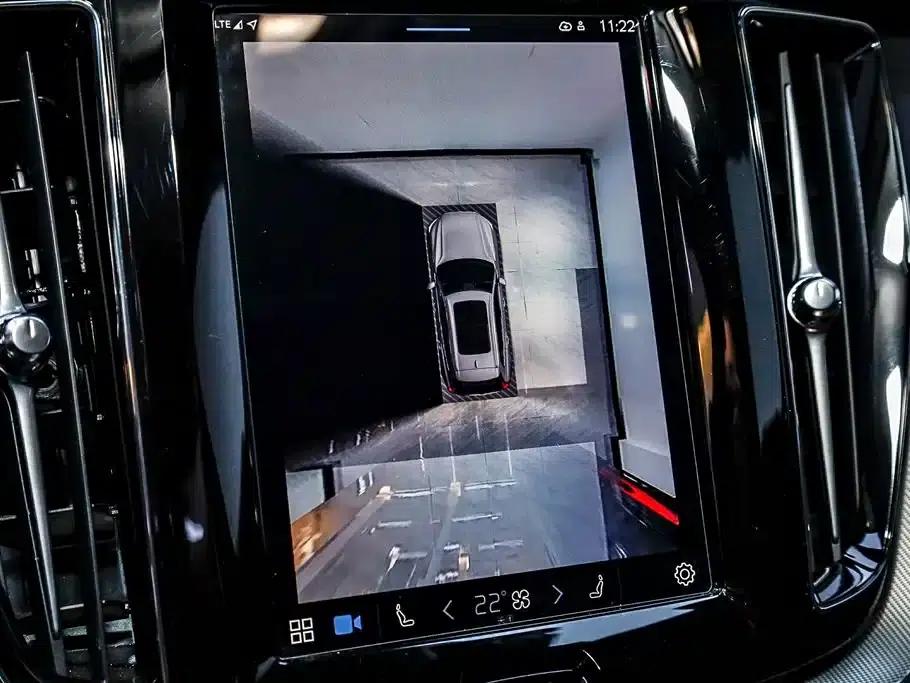 2024 Volvo XC60 Plug-in Hybrid T8 Plug-in Hybrid Long Range AWD Smart Night Edition — миниатюра 15