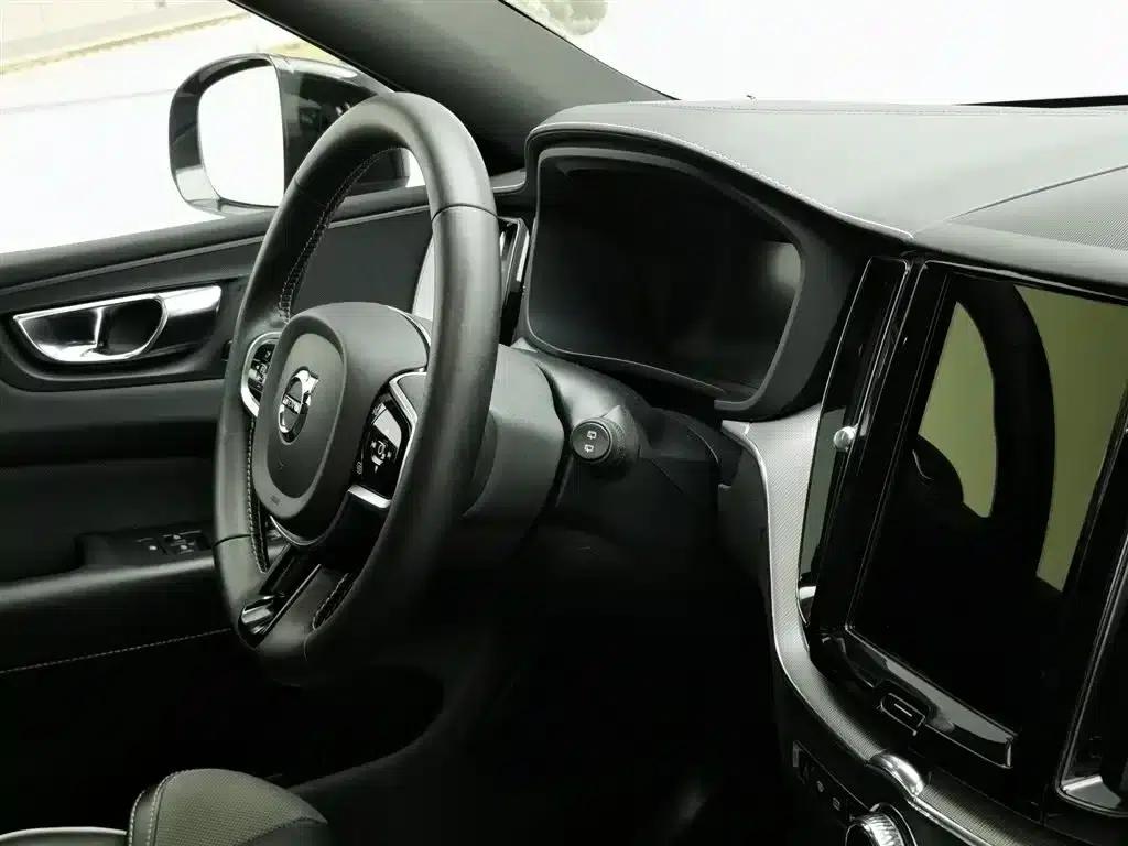 2021 Volvo XC60 Plug-in Hybrid T8 E-Drive Hybrid Smart Sport Edition — миниатюра 22
