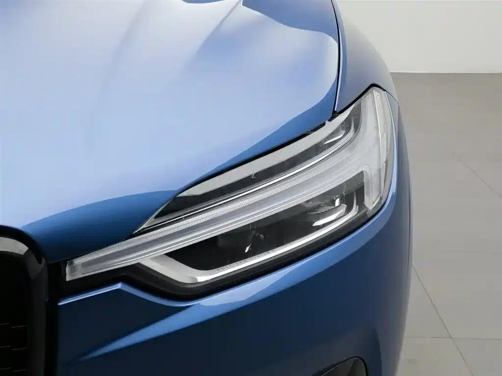 2021 Volvo XC60 Plug-in Hybrid T8 E-Drive Hybrid Smart Sport Edition — миниатюра 7