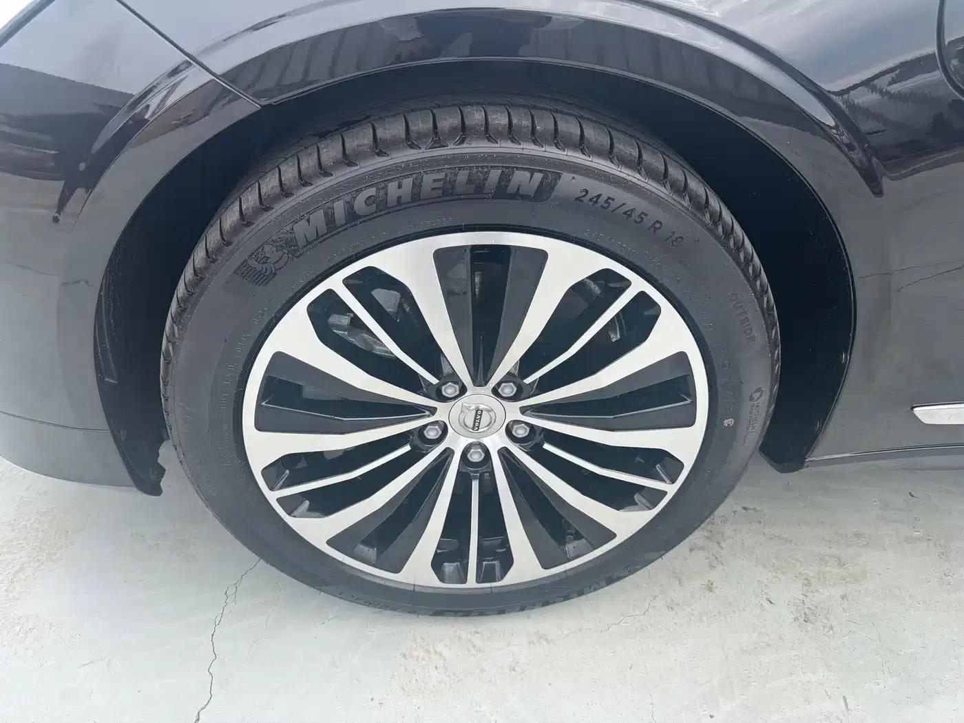 2025 Volvo S90 Plug-in Hybrid, All-Wheel Drive, Long Range, Smart Luxury Edition — миниатюра 5