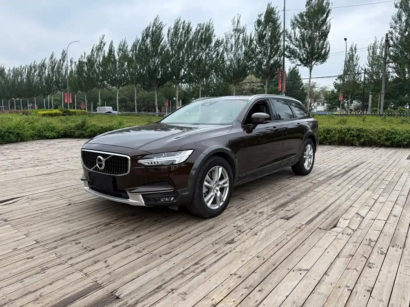 2019 Volvo V90 Cross Country T5 AWD Smart Edition (China VI Emission Standard) — миниатюра 2