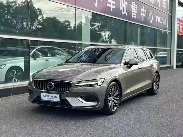 2020 Volvo V60 T5 Inscription Luxury Edition
