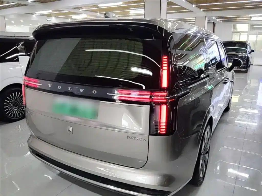 Volvo EM90 2025 Ultra 6-seater — миниатюра 7