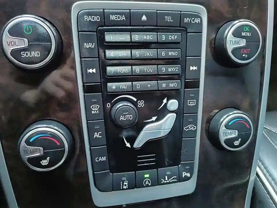 2014 Volvo S80L 2.0T T5 Inscription Executive Edition — миниатюра 19