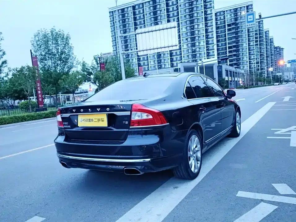 2014 Volvo S80L 2.0T T5 Inscription Executive Edition — миниатюра 4