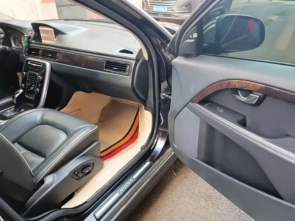 2014 Volvo S80L 2.0T T5 Inscription Executive Edition — миниатюра 10