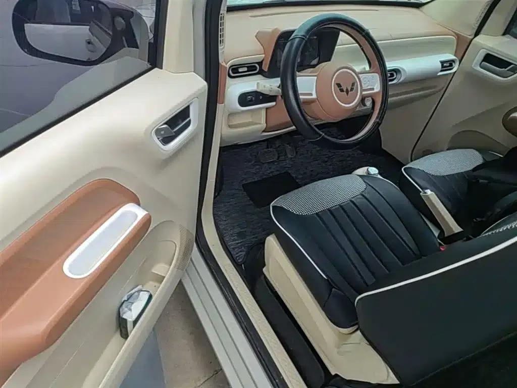 Hongguang MINIEV 2024 Third Generation 215km/h Youth Edition — миниатюра 16