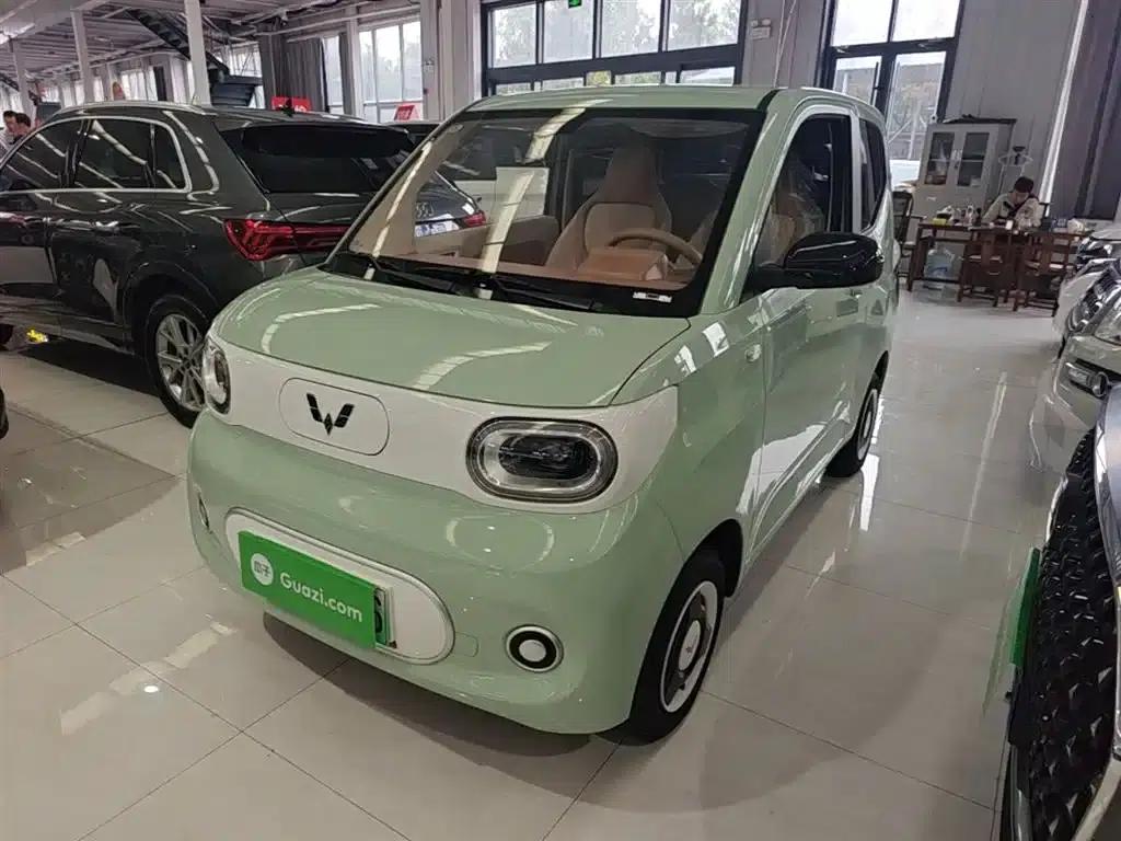 Hongguang MINIEV 2024 Third Generation 215km/h Youth Edition — миниатюра 2