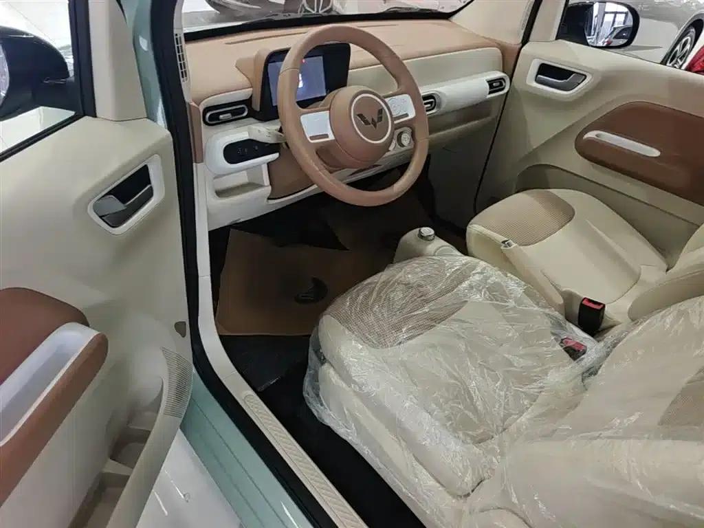 Hongguang MINIEV 2024 Third Generation 215km/h Youth Edition — миниатюра 15