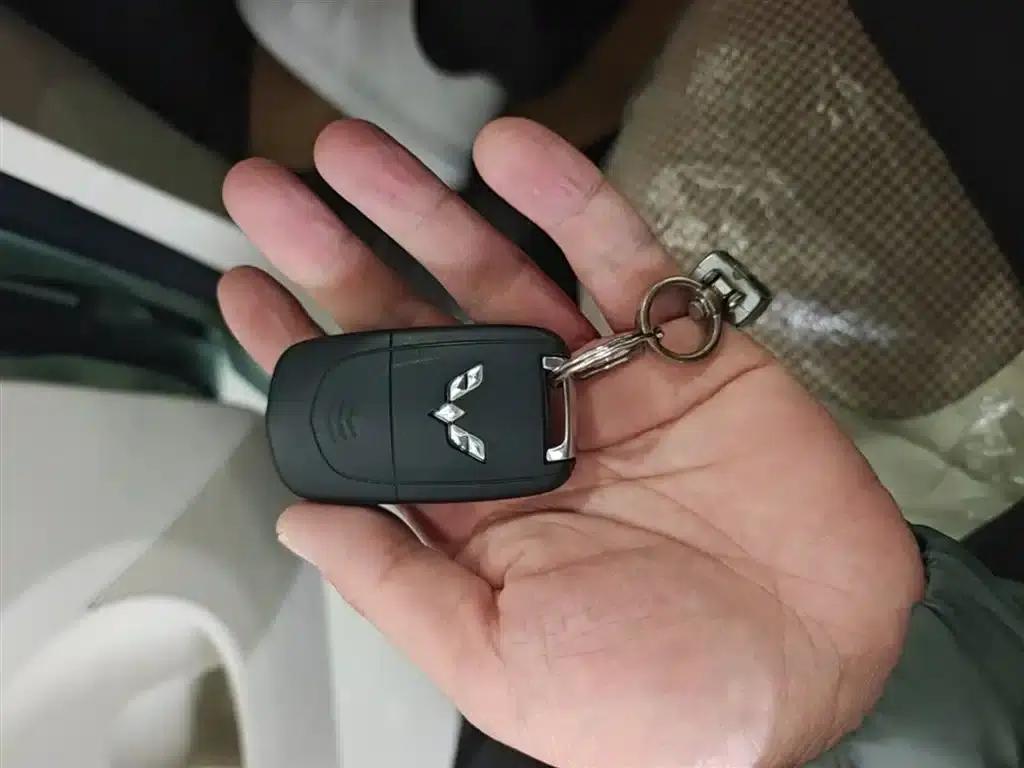Hongguang MINIEV 2024 Third Generation 215km/h Youth Edition — миниатюра 9