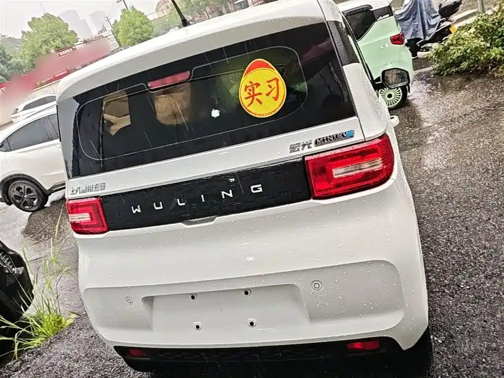 Hongguang MINIEV 2020 Model, Comfort Edition, Lithium Iron Phosphate — миниатюра 6