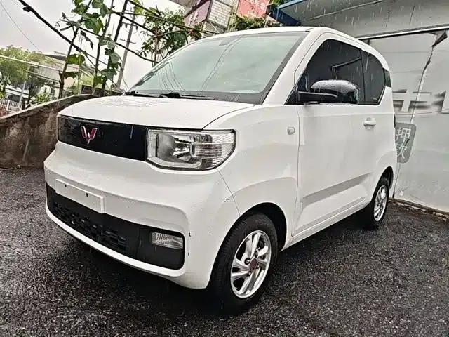 Hongguang MINIEV 2020 Model, Comfort Edition, Lithium Iron Phosphate