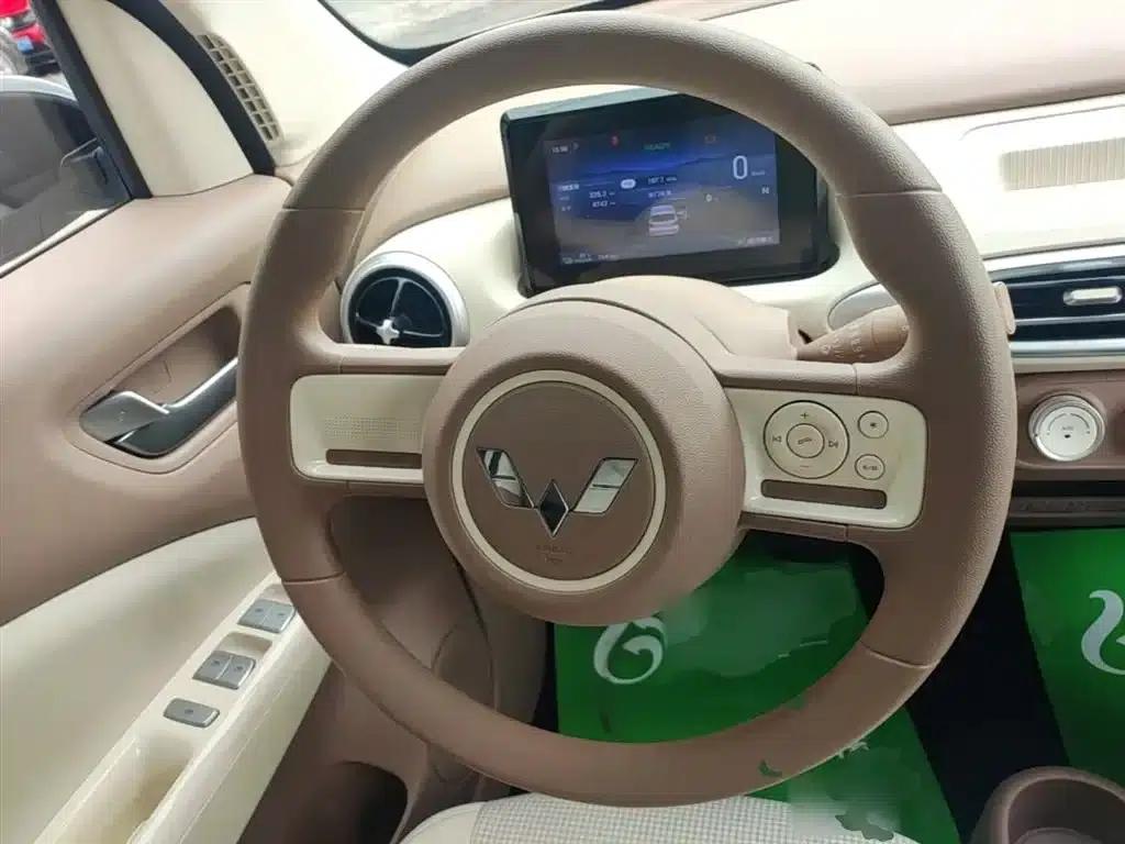 Hongguang MINIEV 2025 Fourth Generation Four-Door Advanced Model — миниатюра 11