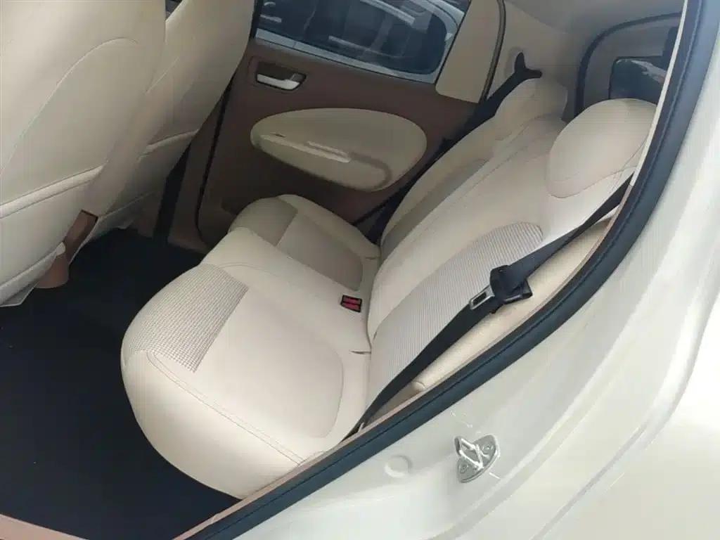 Hongguang MINIEV 2025 Fourth Generation Four-Door Advanced Model — миниатюра 17