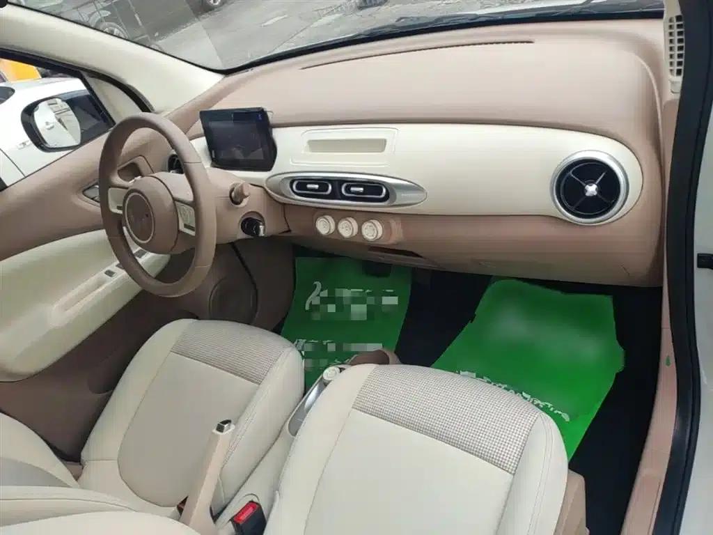 Hongguang MINIEV 2025 Fourth Generation Four-Door Advanced Model — миниатюра 10
