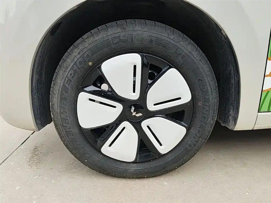 Hongguang MINIEV 2025 Fourth Generation Four-Door Premium Edition — миниатюра 23